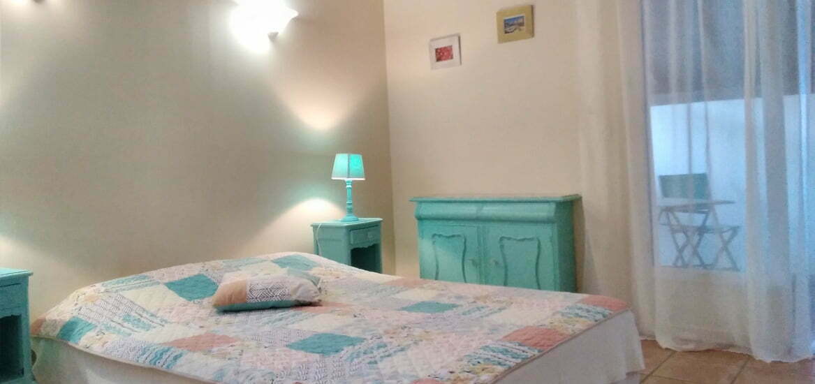 chambre- appartement haut - Nun Obeki maison basque -st jean de luz