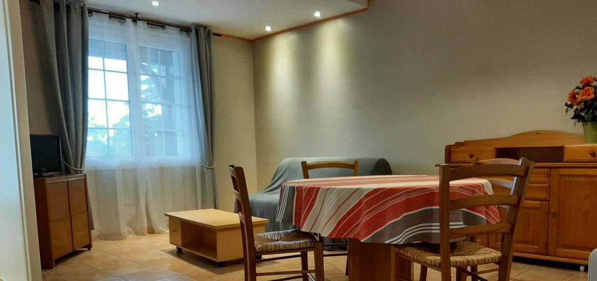 salon - salle à manger- appartement zurea - Nun Obeki maison basque -st jean de luz
