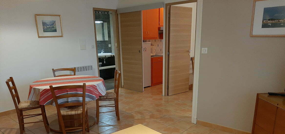 salon - salle à manger- appartement zurea - Nun Obeki maison basque -st jean de luz
