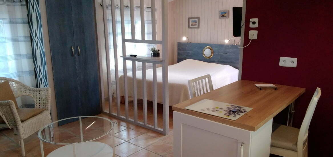 chambre - studio patxi - Nun Obeki maison basque -st jean de luz